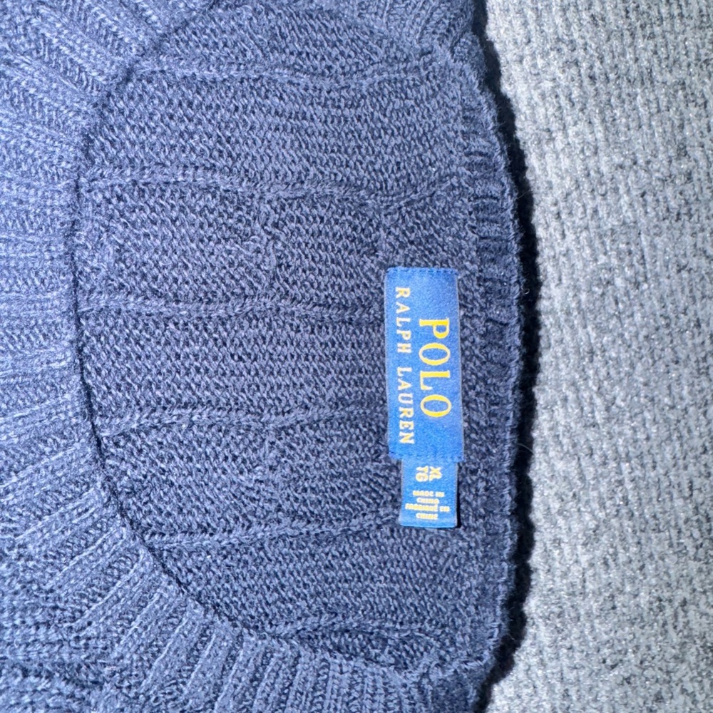 Ralph Lauren Men’s Cableknit Sweater. Size XL